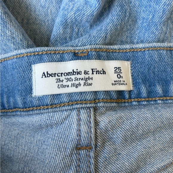 Abercrombie 90’s straight high rise - Picture 3 of 3